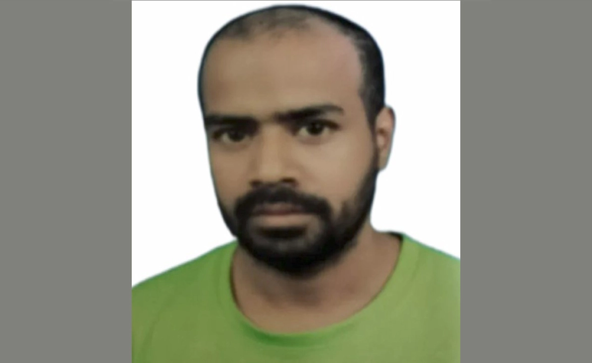 ২১ বছর পর মালয়েশিয়ার কারাগার থেকে বাড়ি ফিরলেন বাগেরহাটের রতন
