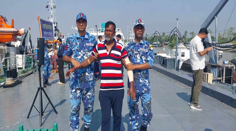 মোংলায় উদ্ধার হারানাথ